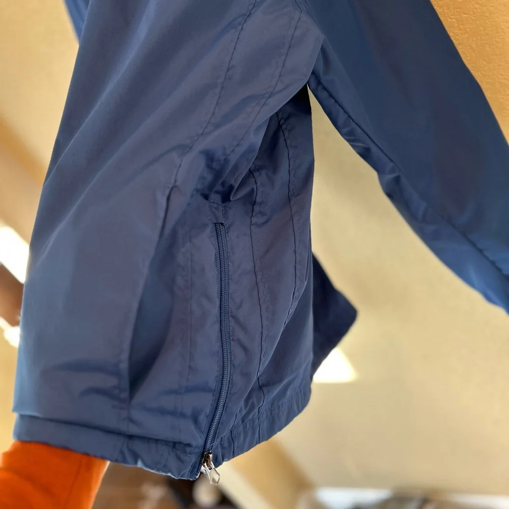 Blue V-Neck Lined Pullover Windbreaker with Toggle Tightener Size L